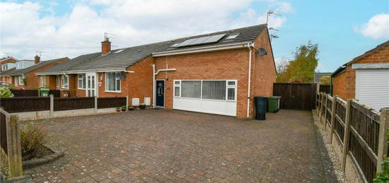 2 bedroom semi-detached house for sale