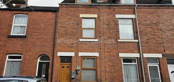 4 bedroom terraced house to rent