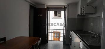 Apartamento T0 - Para arrendamento - Celas