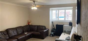 Flat to rent in Reed House, Moor Lane, Upminster, Essex RM14