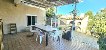 SALON DE PROVENCE - Maison 5 pièce(s) de 100m2 avec garage.