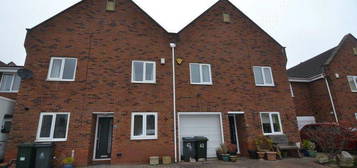 4 bedroom terraced house to rent