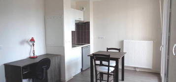 Studio 1 pièce 24 m²