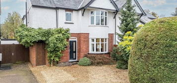 4 bedroom semi-detached house for sale