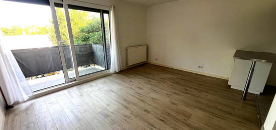 Studio  à vendre, 1 pièce, 28 m², Étage 1/3