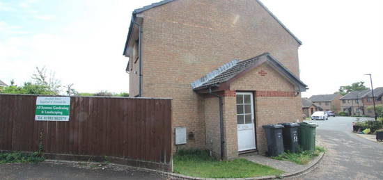 Semi-detached house to rent in Downsview Gardens, Wootton Bridge, Ryde PO33