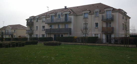 Location appartement F2 le plessis paté