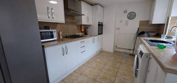 5 bed shared accommodation to rent