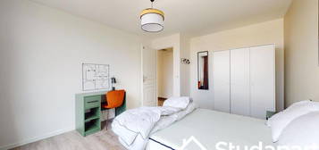 Studio meublé  à louer, 1 pièce, 9 m², Étage 1/–