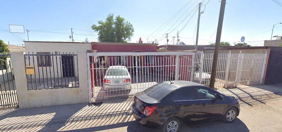 Unica Oportunidad Casa En Venta!!!  Remate Bancario Av San Luis Potosi Mision De San Ignacion Mexicalli Baja California -jmjc16