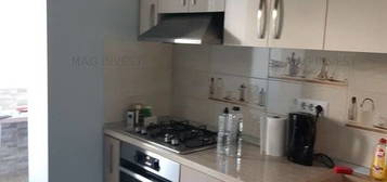 Apartament cu 2 camere, renovat - zona Micro 14, magazin General