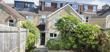 5 bed terraced house for sale