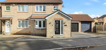 3 bedroom semi-detached house for sale