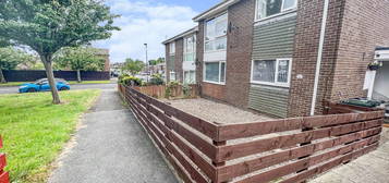 2 bed flat to rent