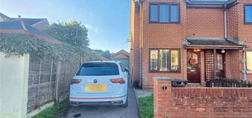 3 bed semi-detached house for sale