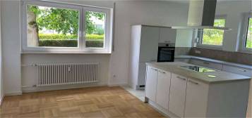 Geschmackvolle 5-Zimmer-Wohnung mit Terrasse und EBK in Stuttgart-Möhringen