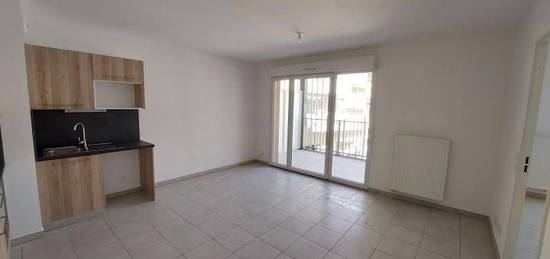 Appartement  à louer, 2 pièces, 1 chambre, 39 m²