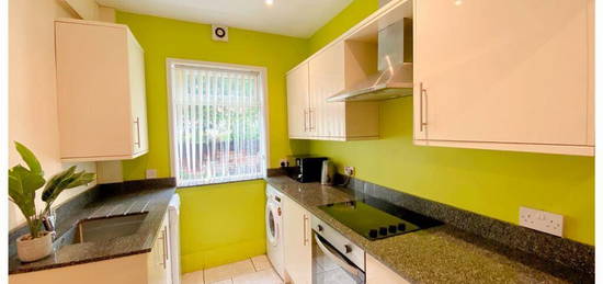 4 bedroom terraced house