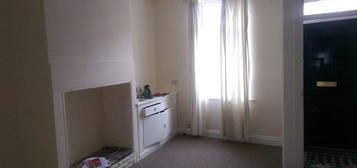 Terraced house to rent in St. Georges Road, Preston PR1