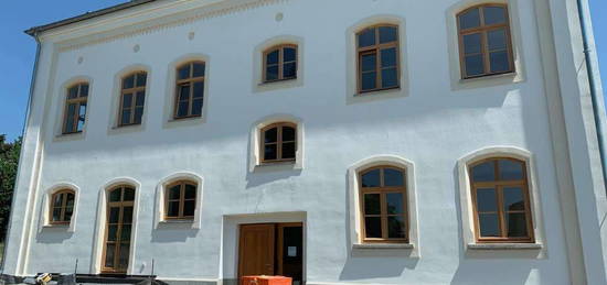 Moderne 2-Zimmer-Wohnung in traditionsreichem Gebäude