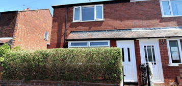 2 bedroom semi-detached house to rent