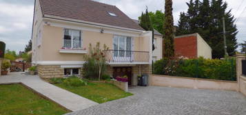 Maison  à vendre, 6 pièces, 4 chambres, 123 m²