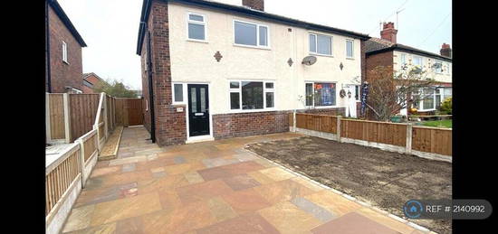 3 bedroom semi-detached house