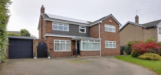 4 bed detached house for sale