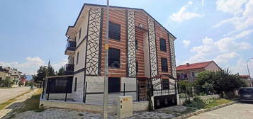 GEDİZ UMURBEY MAHALLESİNDE HASTANEYE ÇOK YAKIN KİRALIK 2+1 DAİRE