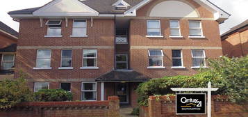 Studio to rent in | Ref: R152915 |, Farringdon House, Westridge Road, Southampton SO17