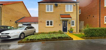 4 bedroom link detached house for sale