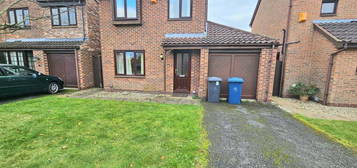 3 bedroom detached house