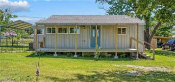 700 South Western Street, Marionville, MO 65705