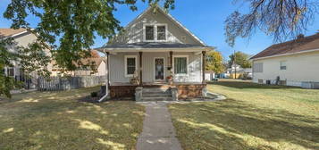 1516 7th St, Columbus, NE 68601