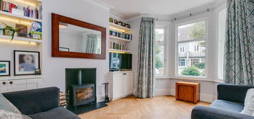 Terraced house to rent in Kingscliffe Gardens, London SW19