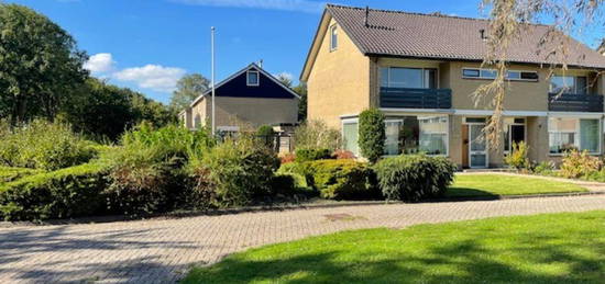 Prachtige en royale woning met schitterend uitzicht!