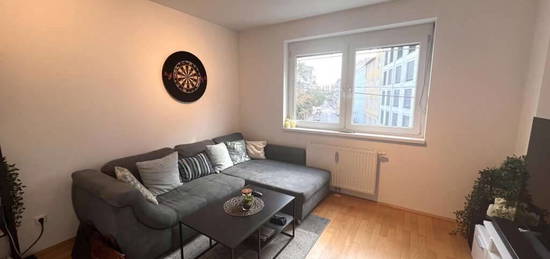 Nette 2-Zimmer-Wohnung Nähe Citypark, inklusive Tiefgarageplatz