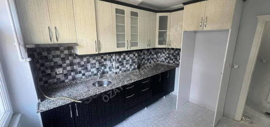 Memura kiralık Anadolu Mah Salı Pazarı 2+1 Daire