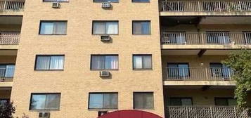 44 S Main St Apt 7C, Lodi, NJ 07644