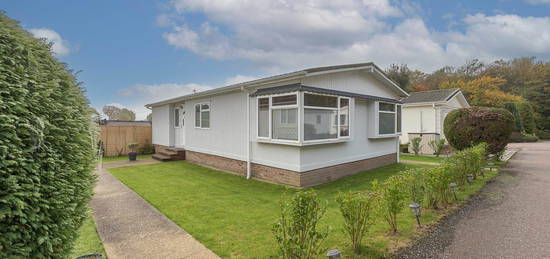 Mobile/park home for sale in Lanes End, St Leonards, Tring HP23