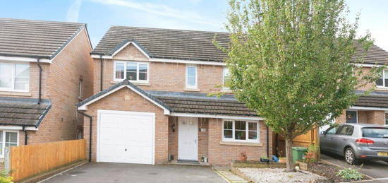 4 bed detached house for sale