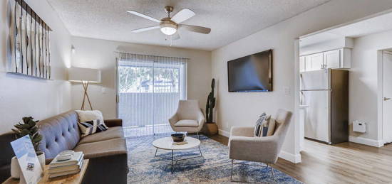 Latitude Apartment Homes and Casitas, Phoenix, AZ 85023