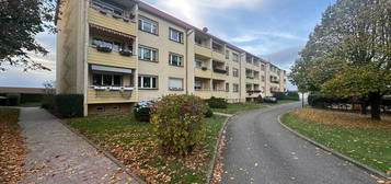 +++ 3 Raumwohnung mit Balkon und Einbauküche +++