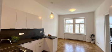 Byt 3+kk, 79 m², Varšavská, Praha