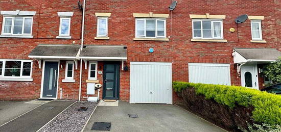 3 bedroom terraced house for sale