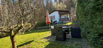 Ferienhaus, Bungalow mit Grundstück direkt am Wald