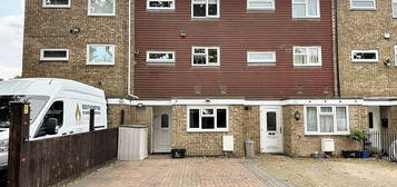 Town house for sale in Dayrell Close, Calmore SO40