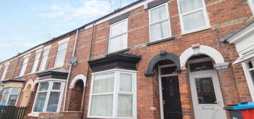 Terraced house to rent in Raglan Street, Hull HU5