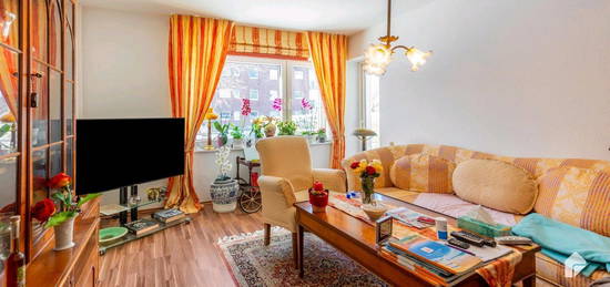 65qm 3 Zimmer Wohnung Erdgeschoss EBK Badewanne zentral