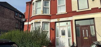 4 bed end terrace house for sale